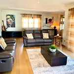Two Palms Villa