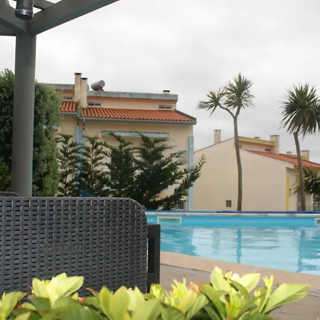 Two Palms Villa Nazaré