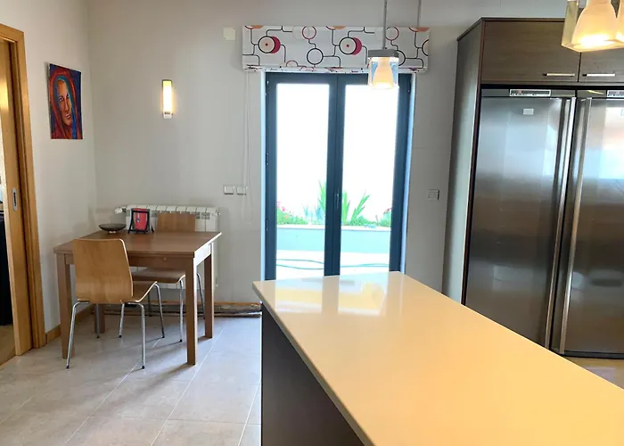 Two Palms Villa Nazare